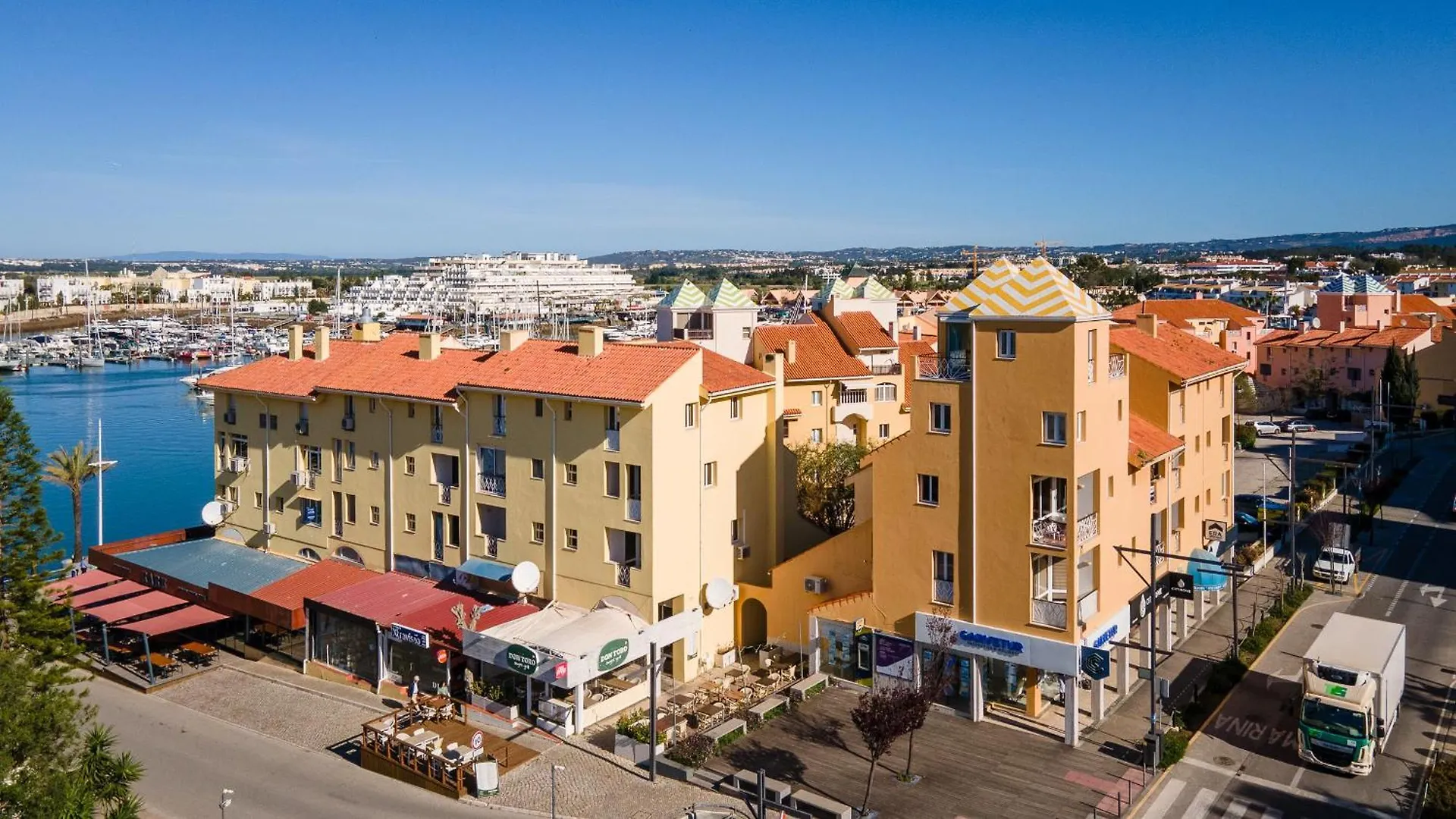 T3 Triplex Vista Mar Marina De Vilamoura-Greice Homes Vilamoura