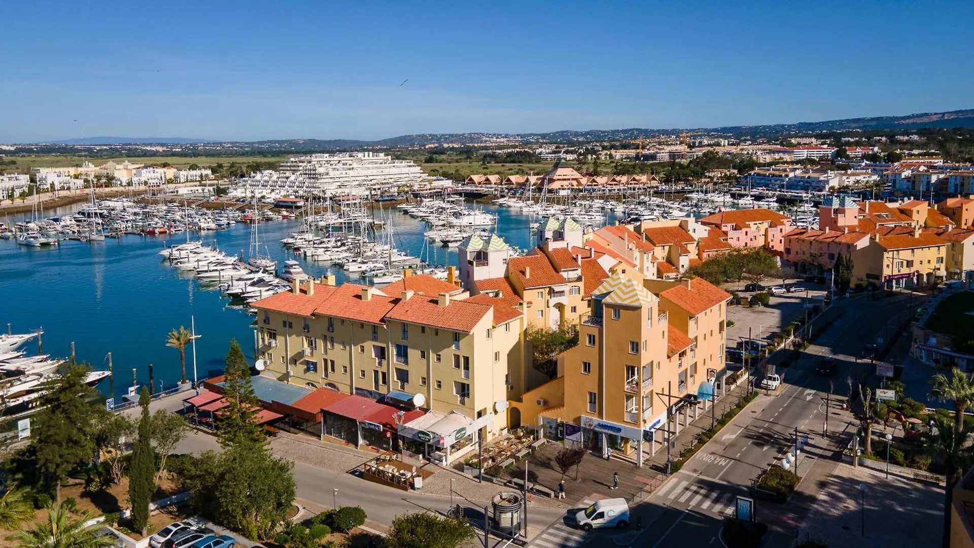 T3 Triplex Vista Mar Marina De Vilamoura-Greice Homes 0*, Vilamoura